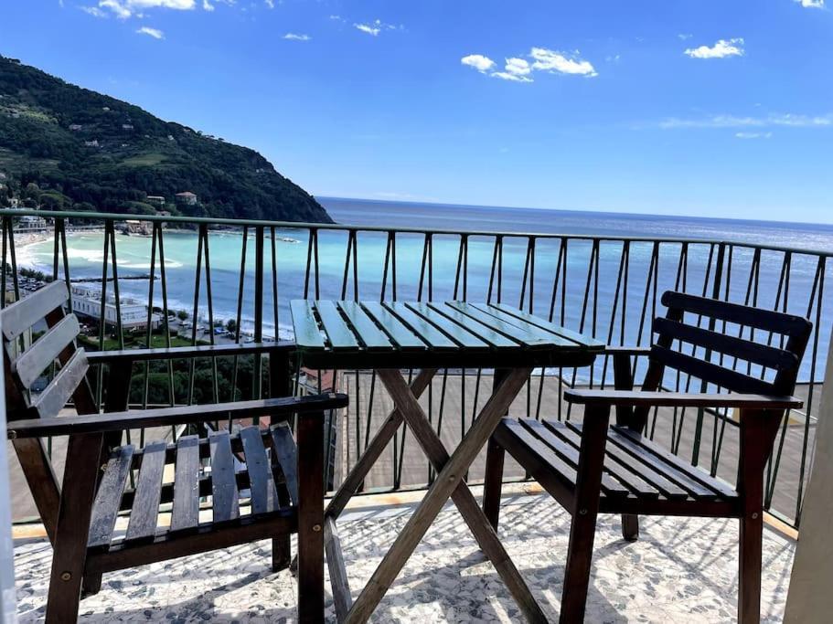Ocean View Villa With Fast Wi-Fi And Elevator To Town Levanto Eksteriør billede