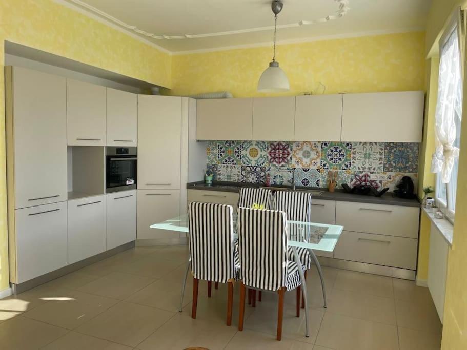 Ocean View Villa With Fast Wi-Fi And Elevator To Town Levanto Eksteriør billede